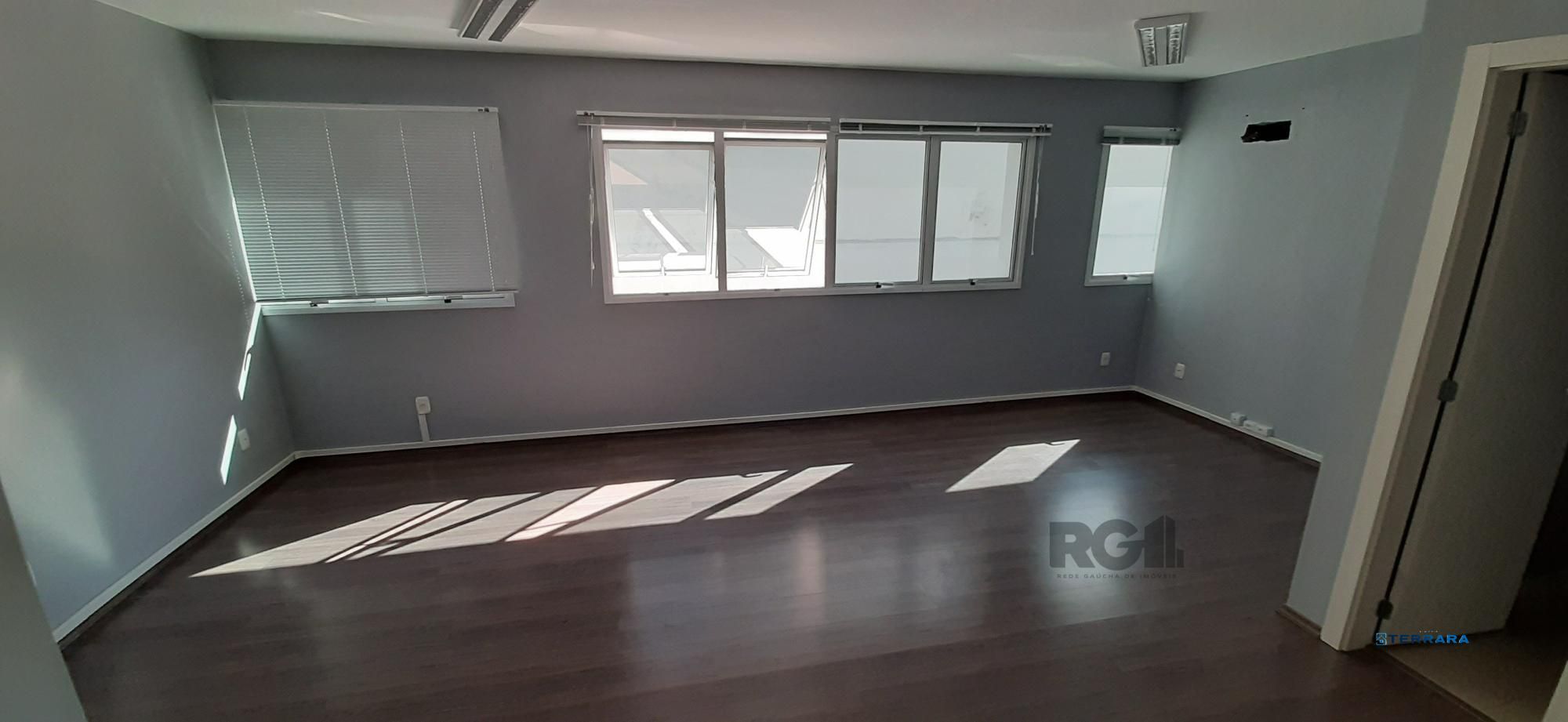 Sala Comercial, à venda, 33 m², Menino Deus - Porto Alegre — foto 5