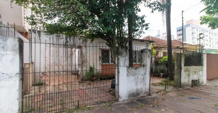 Casa 2 quartos à venda, 200m², Santana - Porto Alegre