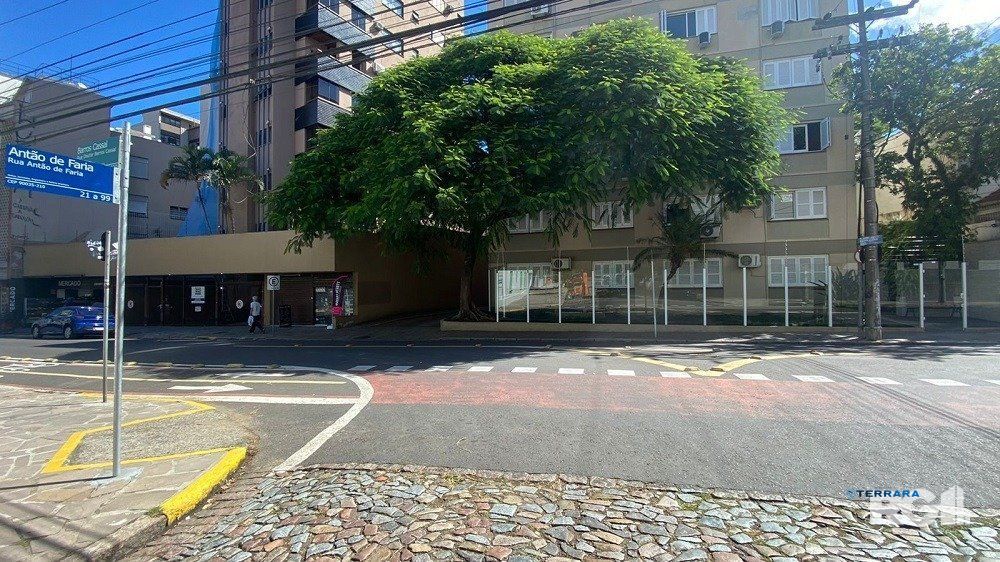 Loja no Condomínio Parque Castor Farroupilha, 2 salas, à venda, 56 m², Bom Fim - Porto Alegre — foto 2