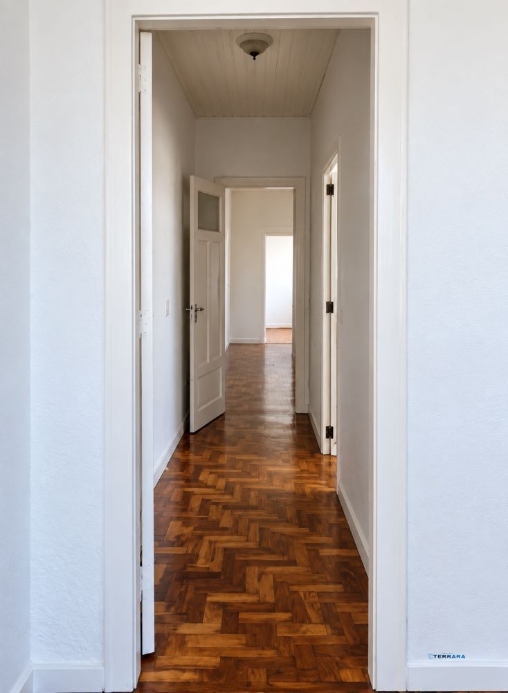 corredor-piso-parquet