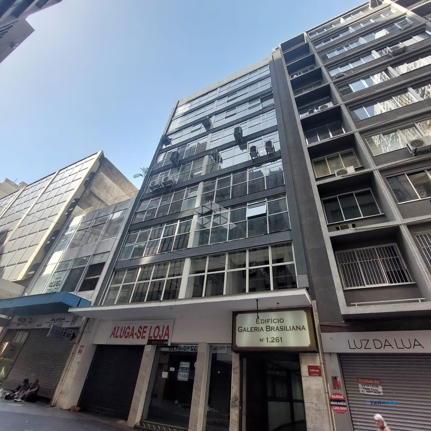 FACHADA-DO-EDIFICIO-COMERCIAL
