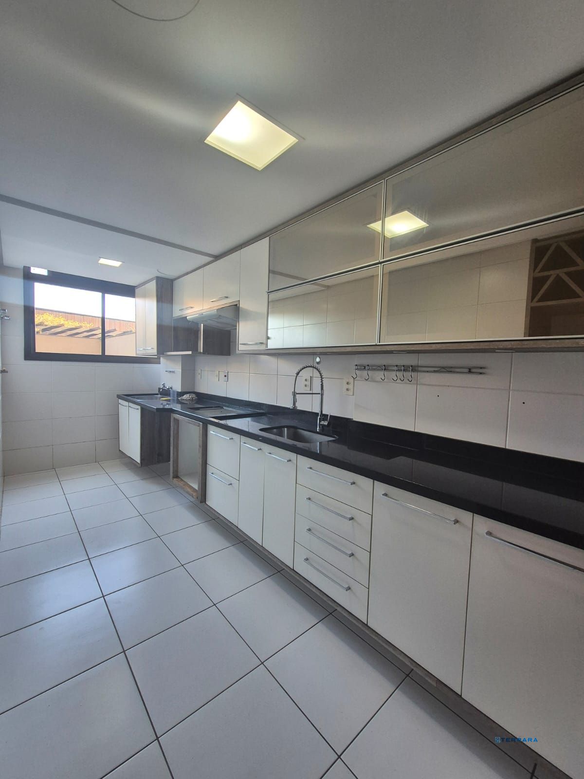 Apartamento Garden, 2 quartos, à venda, 201 m², Cristo Redentor - Porto Alegre — foto 2