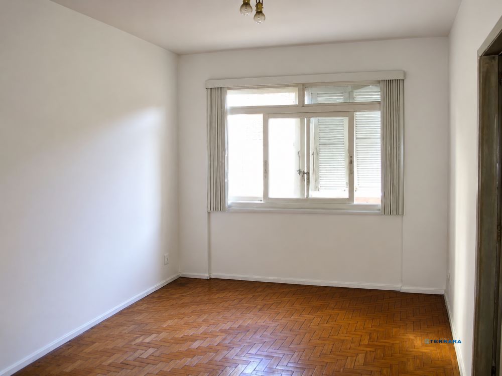 sala-ampla-piso-parquet