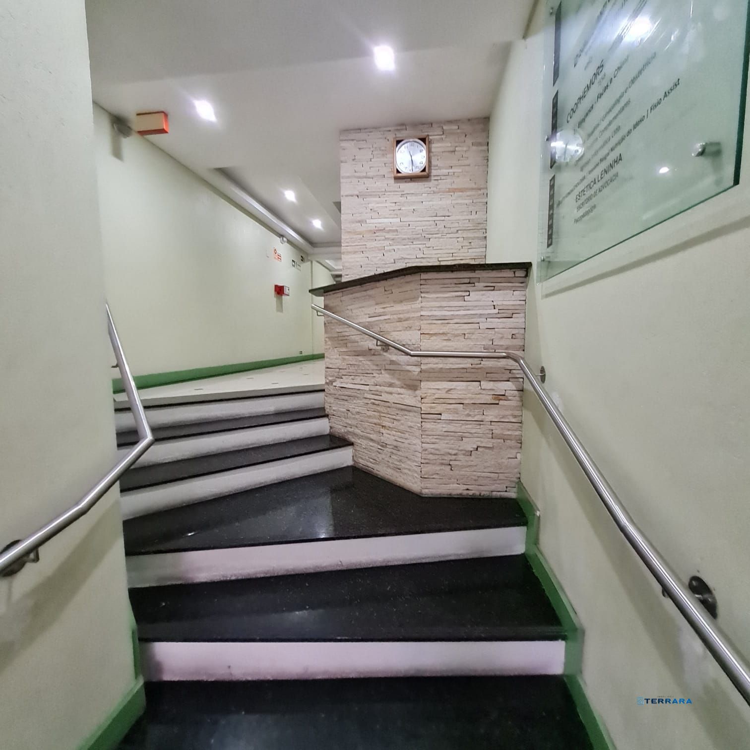 Sala Comercial, à venda, 33 m², Floresta - Porto Alegre — foto 4