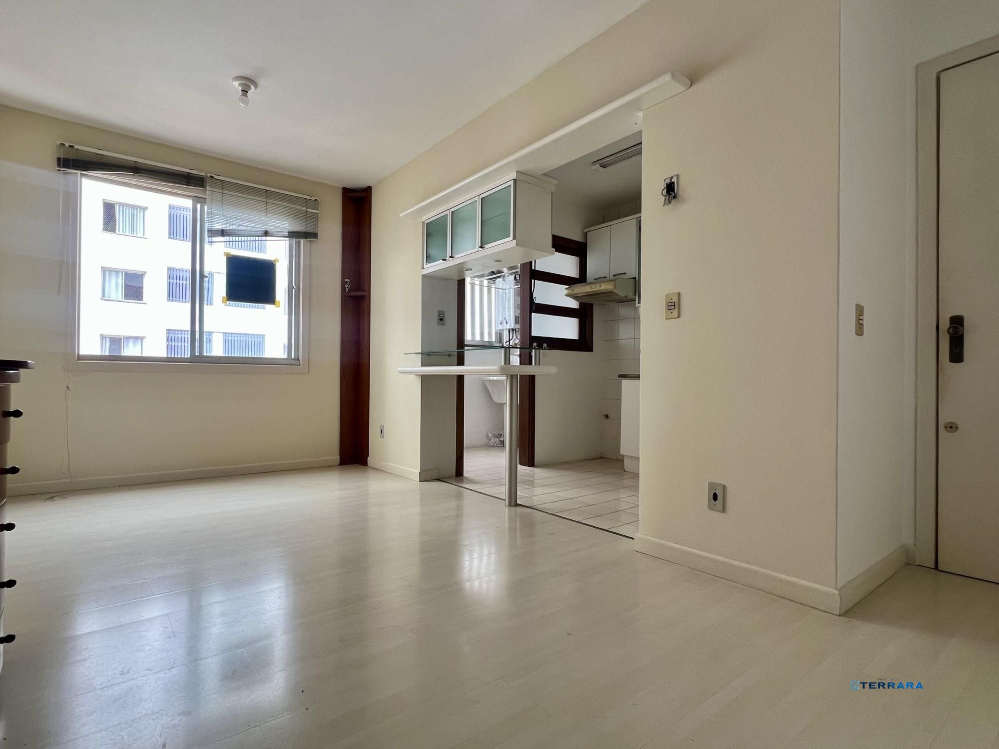 APARTAMENTO 2 DORMITÓRIOS COM VAGA DE GARAGEM