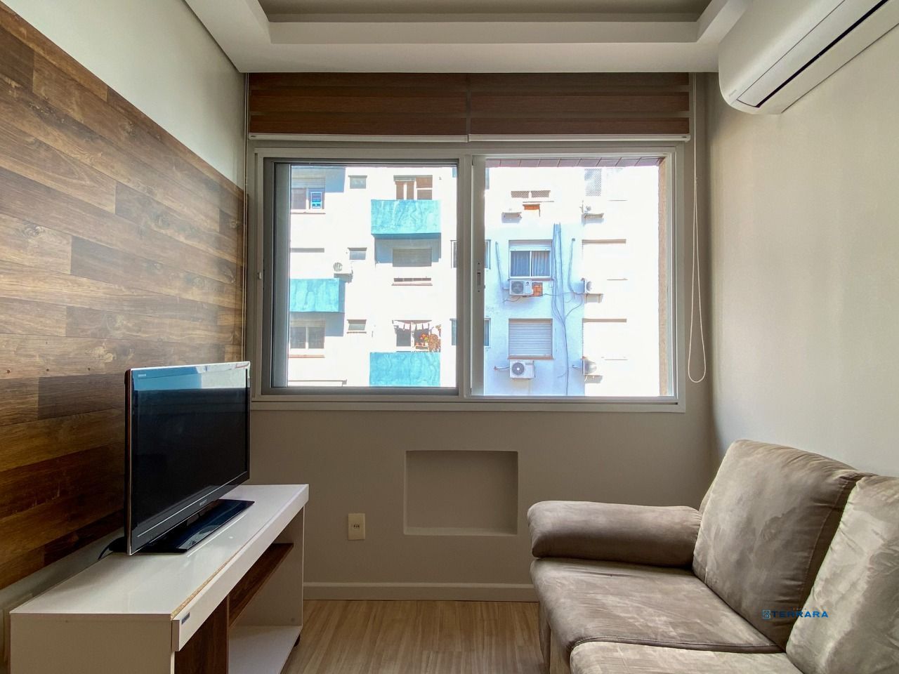 Apartamento completamente mobiliado em prédio com infra no Centro Histórico
