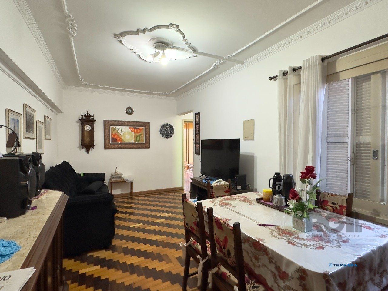 APARTAMENTO 3 DORMITÓRIOS DE 99M², COM SACADA, EM FRENTE À SANTA CASA NO CENTRO HISTÓRICO