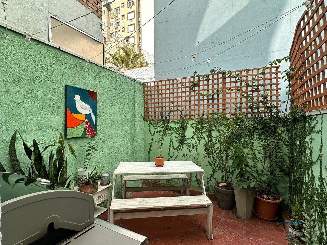 CASA TOTALMENTE REFORMADA EM ÓTIMA LOCALIZAÇÃO NO CENTRO HISTÓRICO