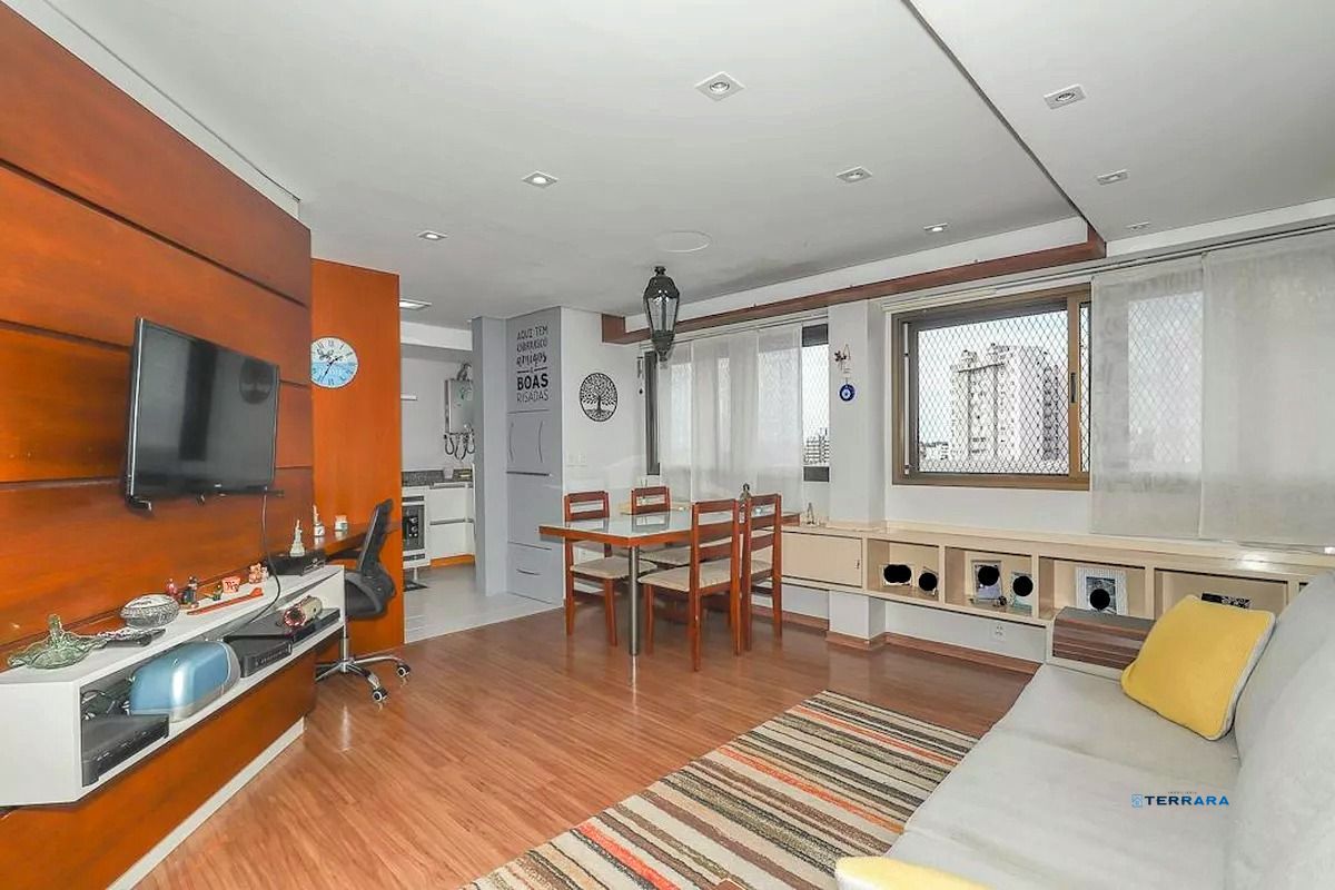 Apartamento com 01 quarto e 01 vaga escriturada à Venda Bairro Jardim Floresta