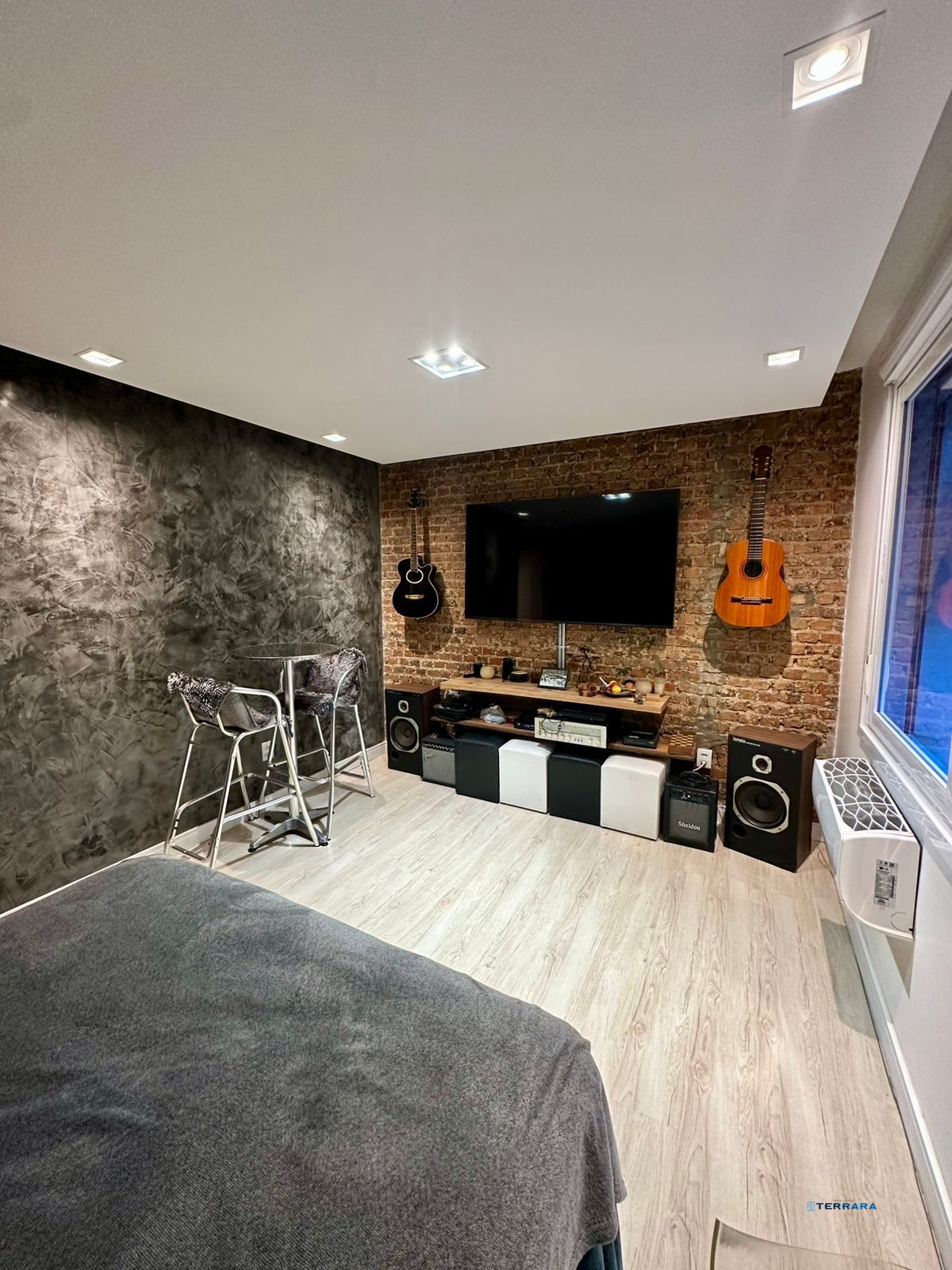 Loft/JK reformado, no Bairro Petrópolis em Porto Alegre