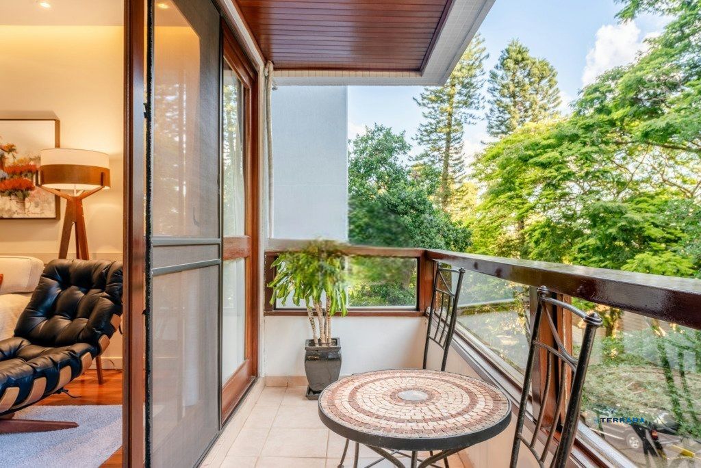 1 Vaga de Garagem + Depósito Privativo | Vista Panorâmica e 3 Dormitórios no Petrópolis