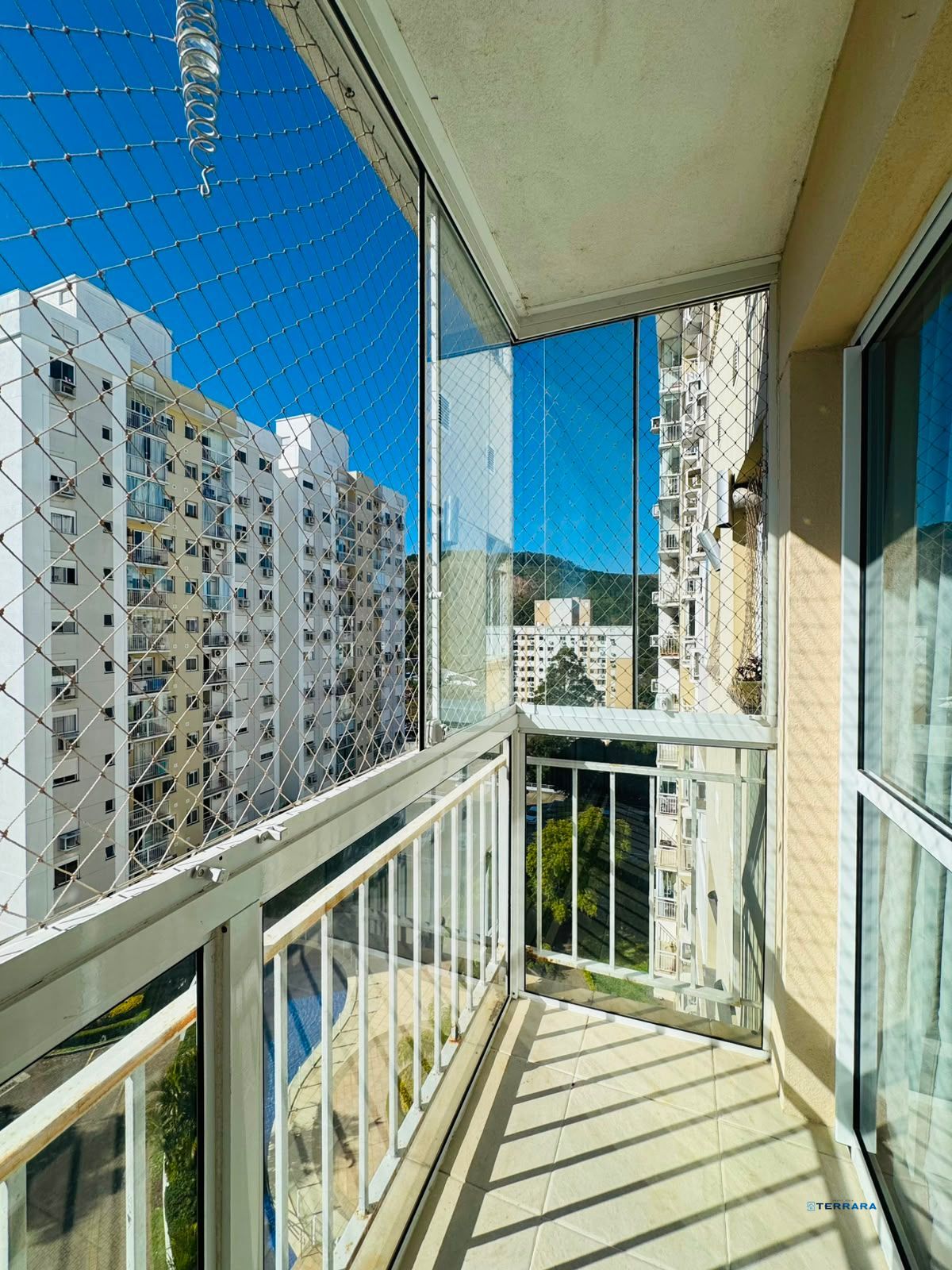 Apartamento Semimobiliado com 3 Dormitórios e Infraestrutura Completa