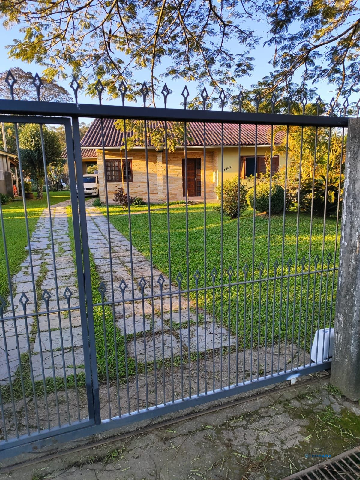 Lindo sitio á venda no Lami