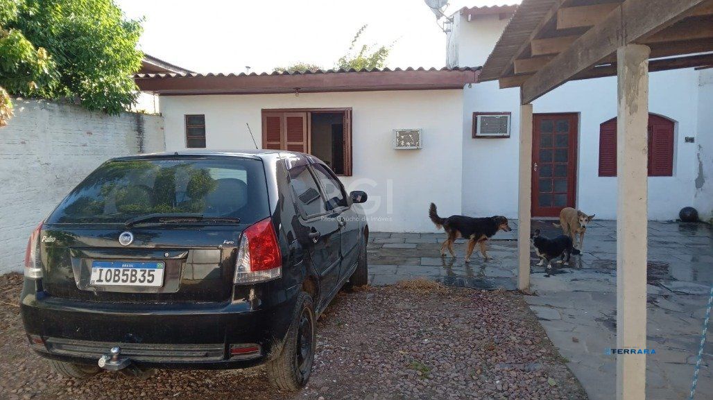 Casa para Venda - 400m², 3 dormitórios, Ponta Grossa