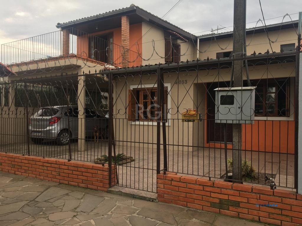 Sobrado para Venda - 92m², 3 dormitórios, 2 vagas - Restinga Nova