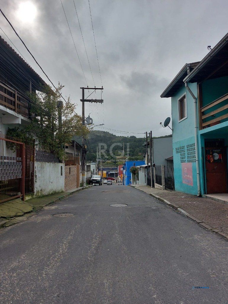 Casa para Venda - 60m², 2 dormitórios, 1 vaga - Aberta dos Morros