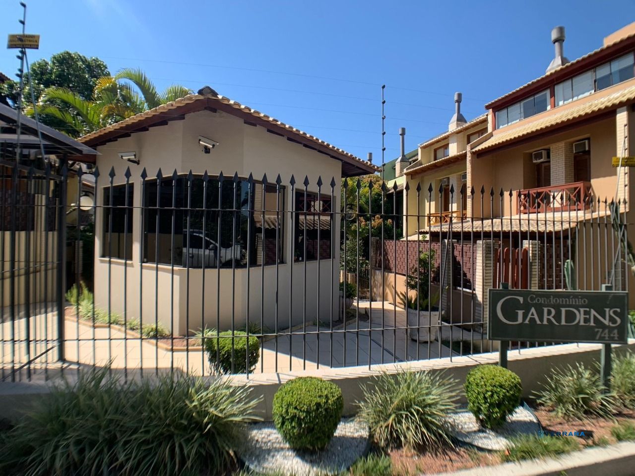 Casa Condominio para Venda - 162.98m², 3 dormitórios, sendo 3 suites, 2 vagas - Tristeza