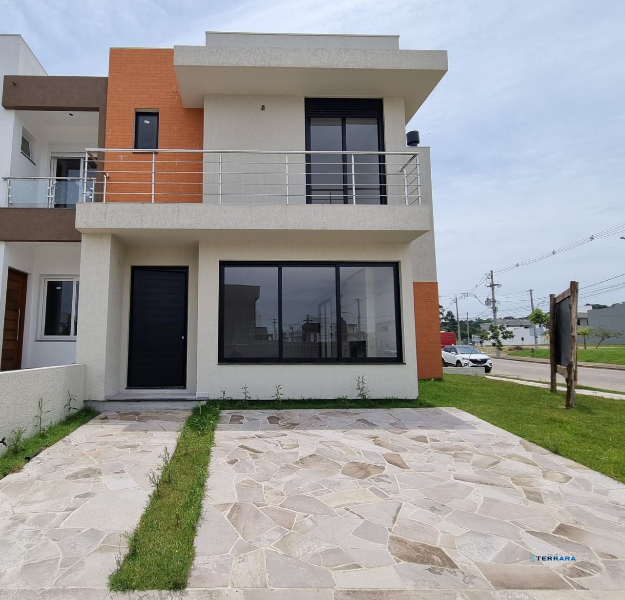 Sobrado com 145m² privativos e 03 Dormitórios No Lagos de Nova Ipanema