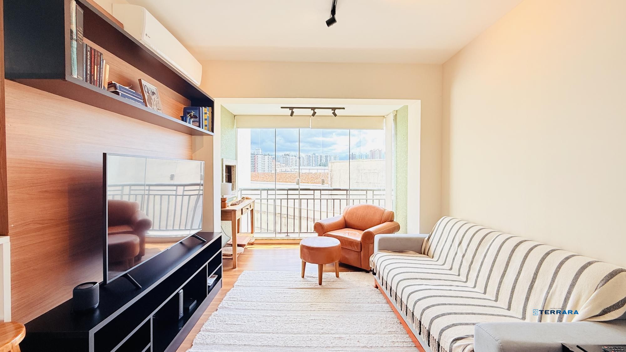 Excelente apartamento a venda com 2 dormitórios no bairro Passo d areia.
