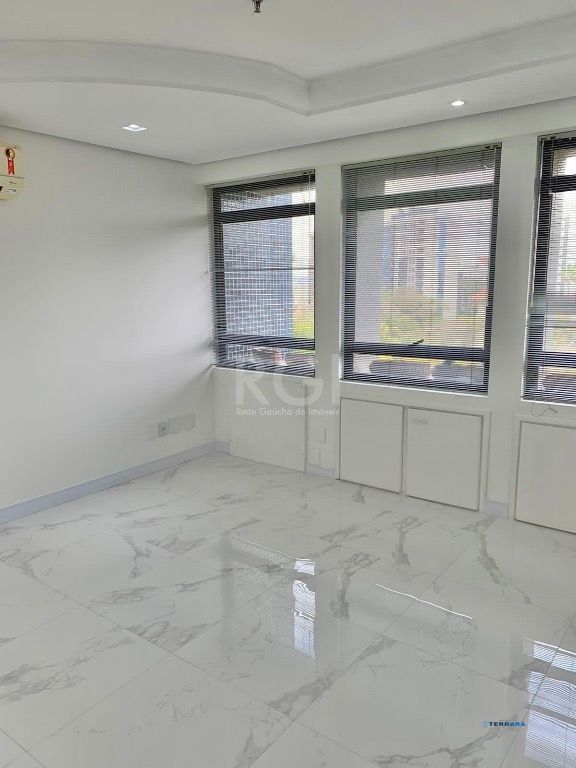 Sala Comercial, à venda, 45 m², Moinhos de Vento - Porto Alegre — foto 3