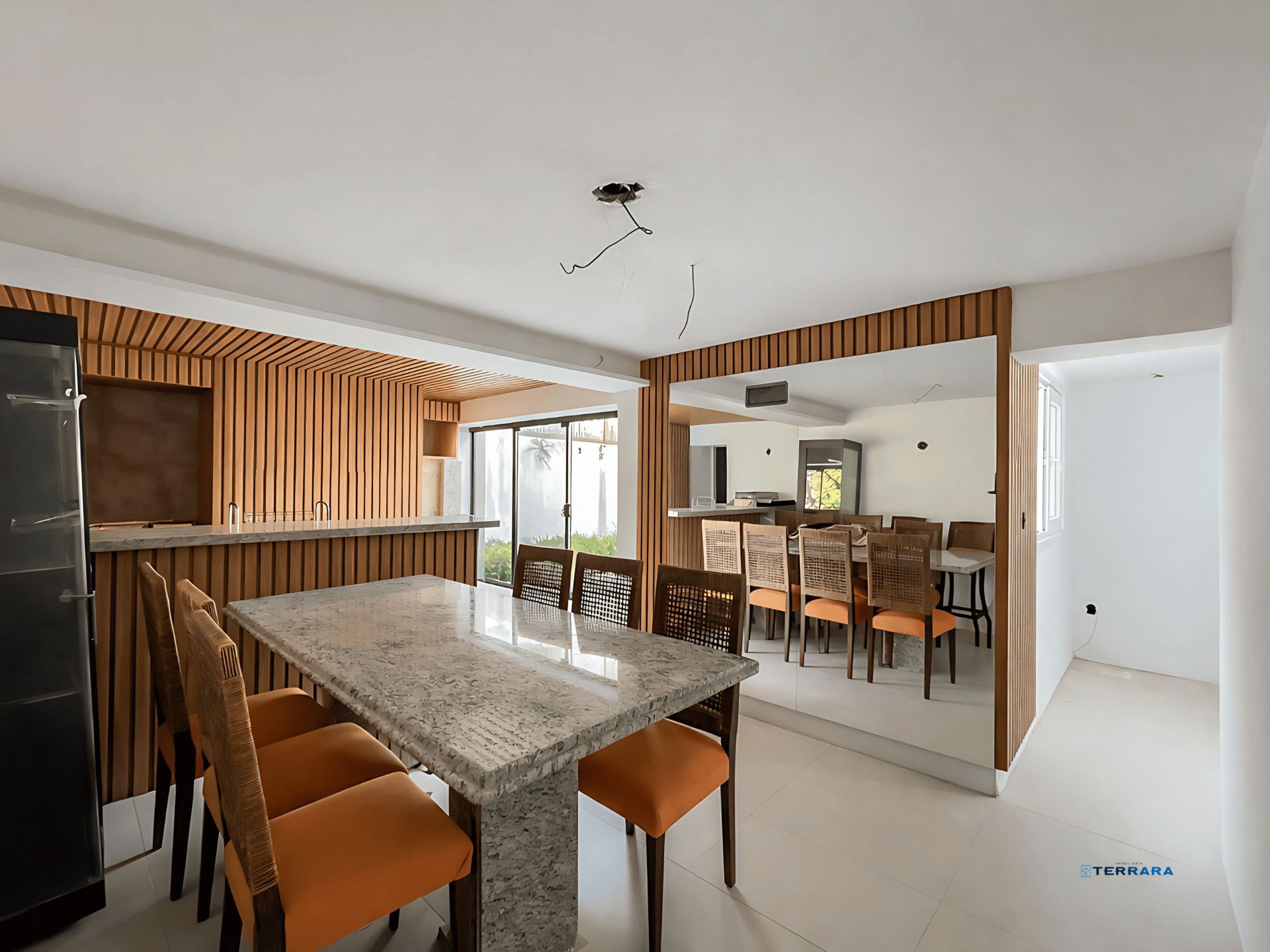 Casa, 2 suítes, à venda, 370 m², Três Figueiras - Porto Alegre — foto 2