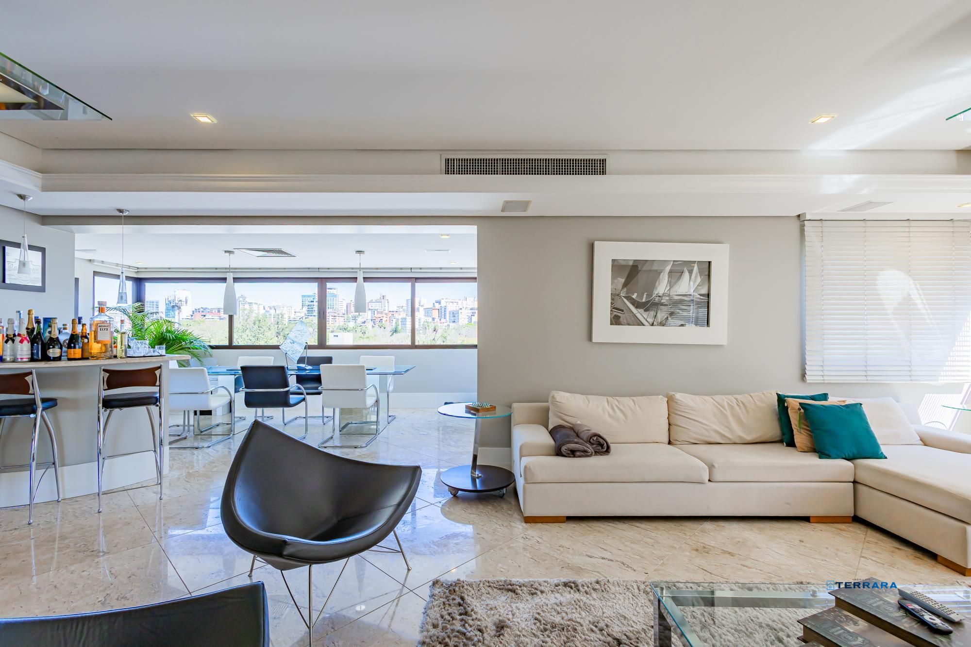 Espetacular apartamento 3 suítes 3 vagas com infra completa no Moinhos de Vento