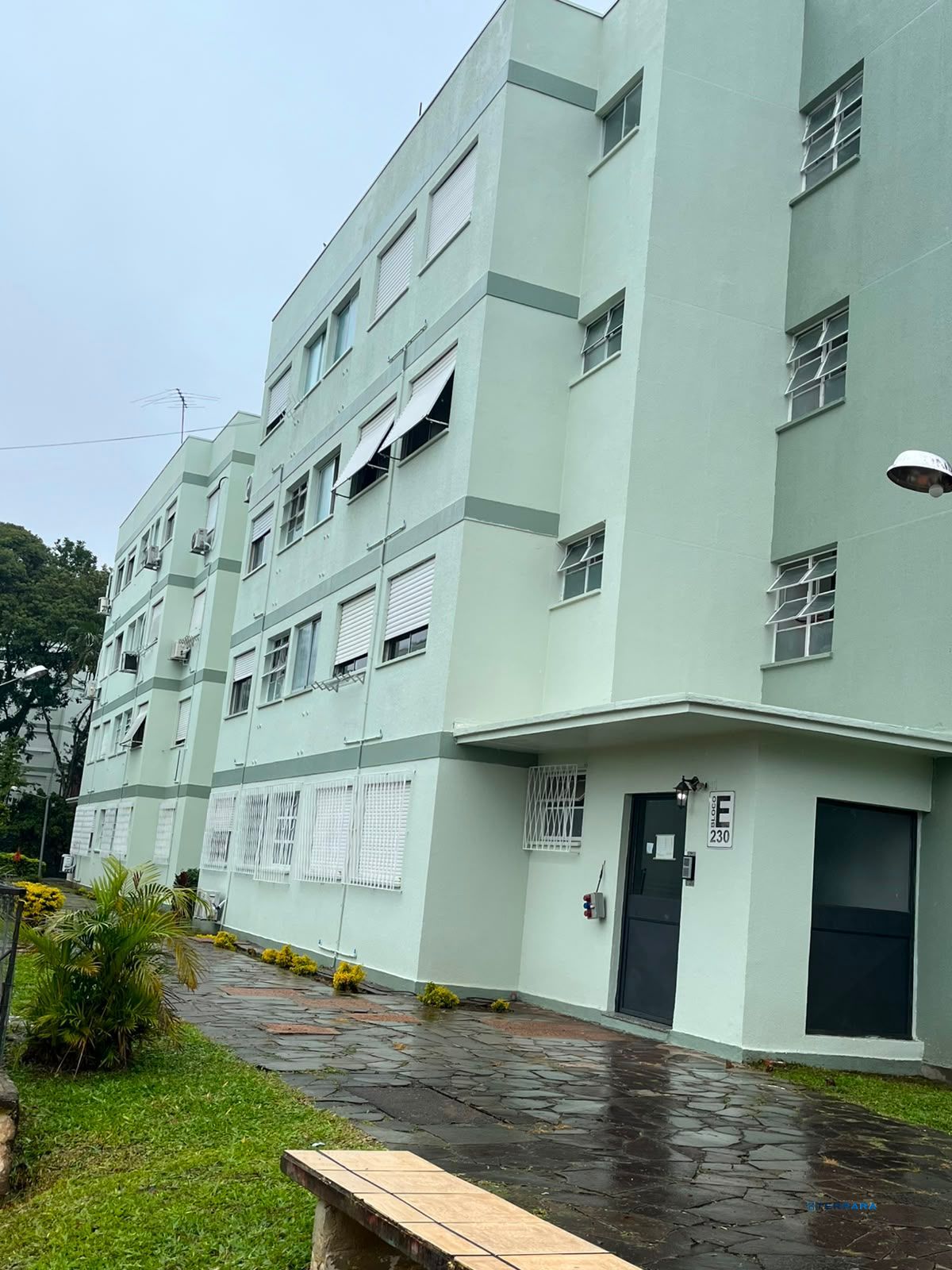 Excelente apto 1D com Vaga no Santo Antônio - Porto Alegre - preço atrativo