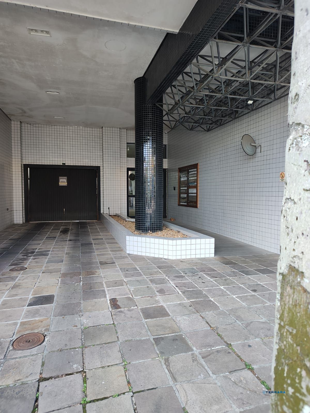 Salão comercial, à venda, 32 m², Menino Deus - Porto Alegre — foto 4