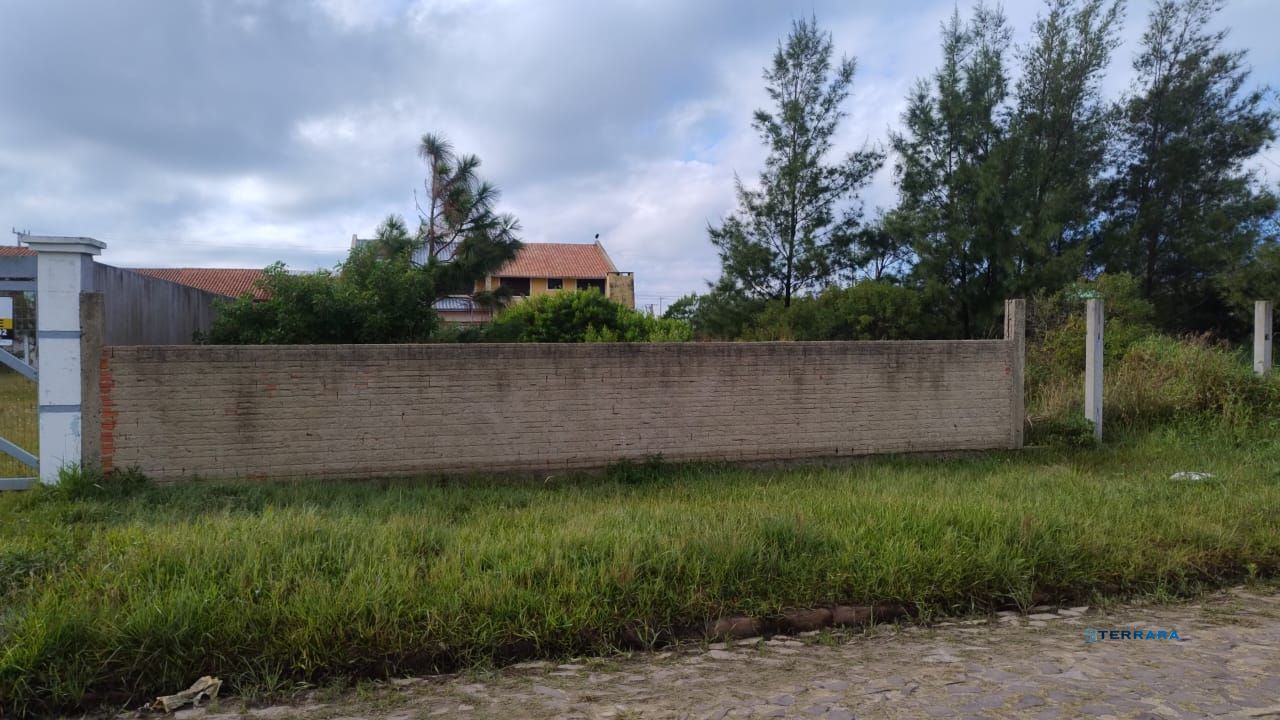 Excelente Terreno na praia, já murado, em Imbé. R$ 250.000,00