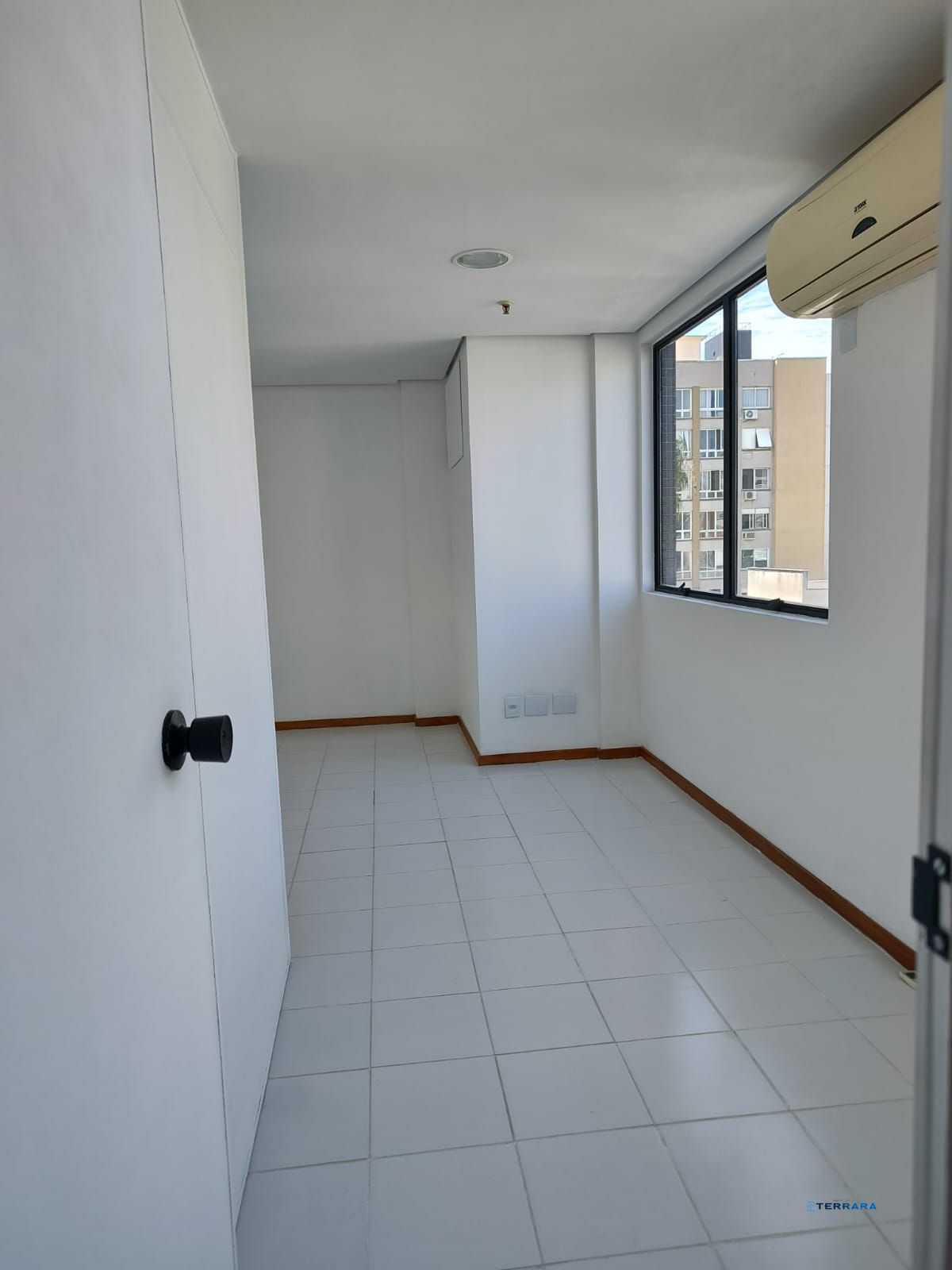 Salão comercial, à venda, 32 m², Menino Deus - Porto Alegre — foto 5