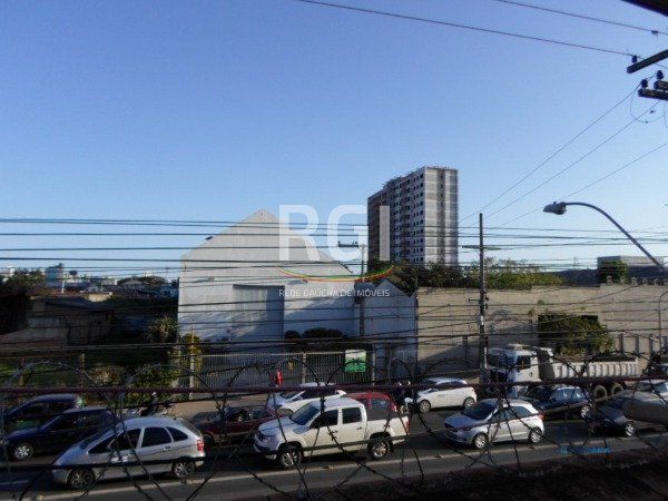 Prédio Comercial, 3 salas, à venda, 452 m², Navegantes - Porto Alegre — foto 2