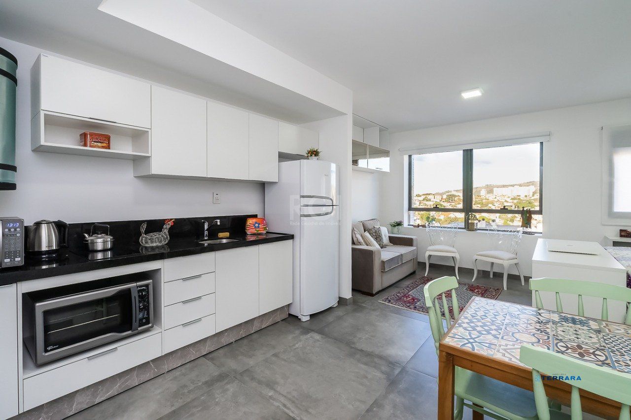 Loft no Condomínio Hom Nilo Apto 908, à venda, 38 m², Chácara das Pedras - Porto Alegre — foto 2