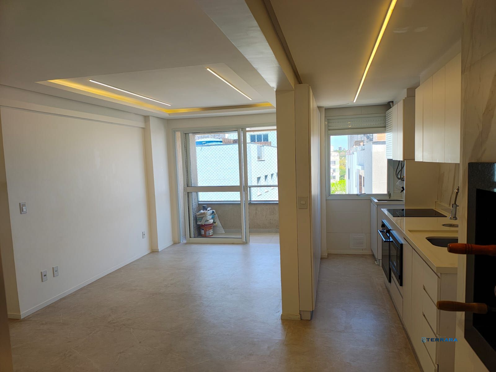 Apartamento 3 dormitórios com sacada
