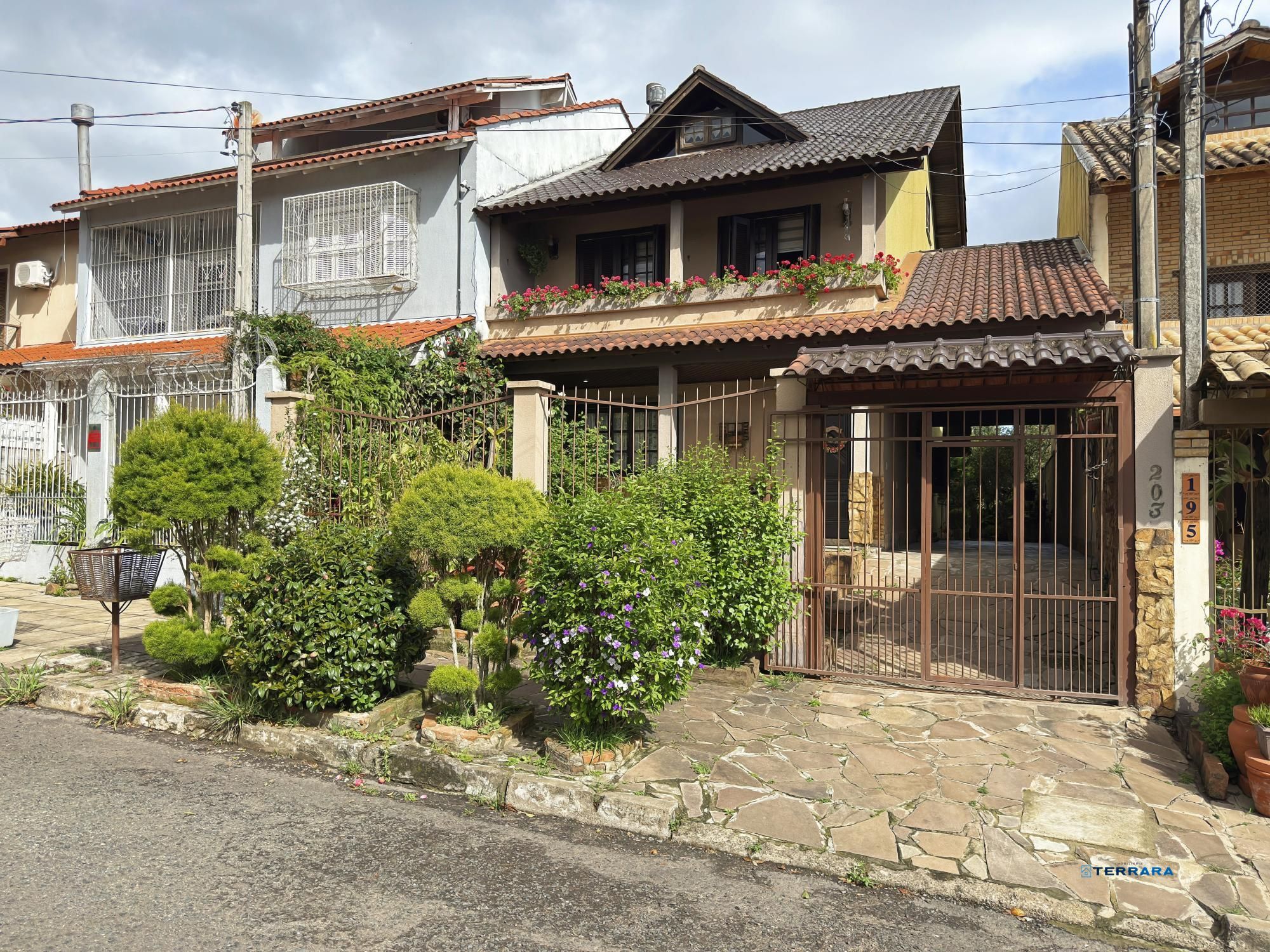 Casa, 3 quartos, à venda, 256 m², Hípica - Porto Alegre — foto 2