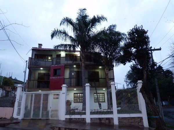 Casa para Venda - 525m², 3 dormitórios, sendo 3 suites, 4 vagas - Vila João Pessoa
