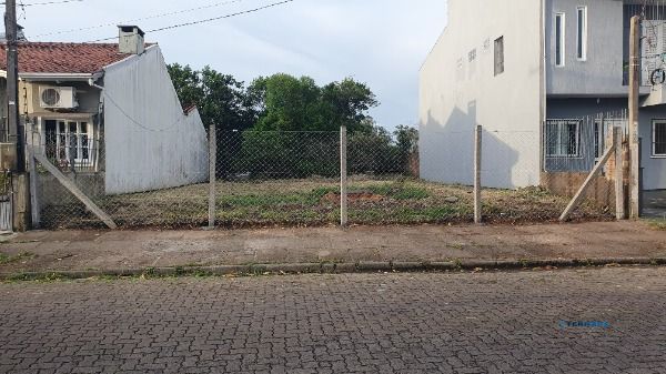 Terreno em Porto Alegre, no bairro Hípica, à venda.