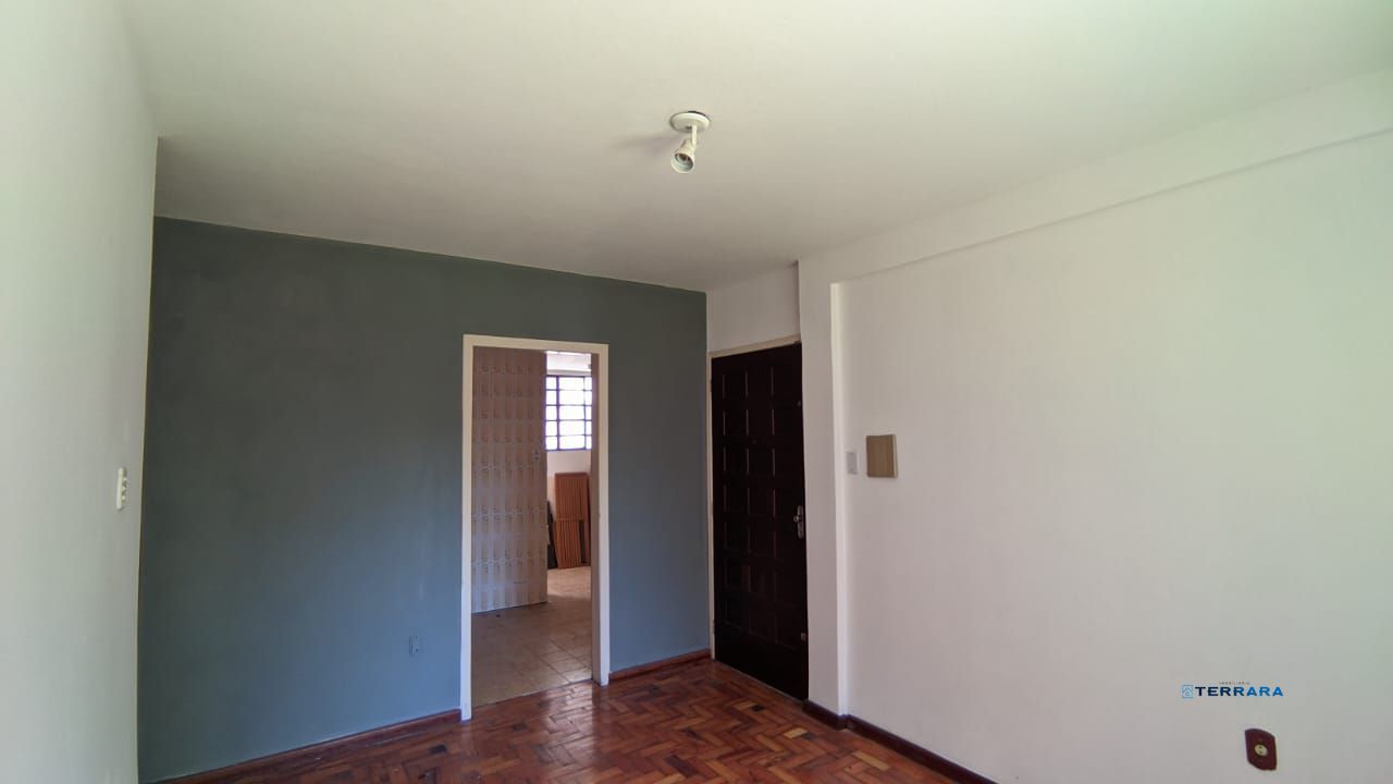 Apartamento térreo 2 dorm na Lasar Segall - São Sebastião