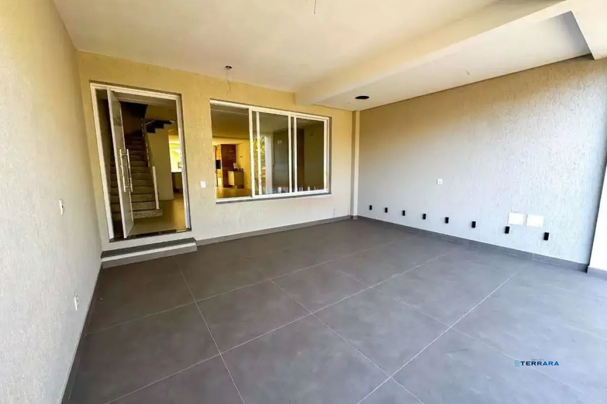 Casa no Edifício condomínio Algarve,, 3 quartos, à venda, 195 m², Jardim Itu - Porto Alegre — foto 2