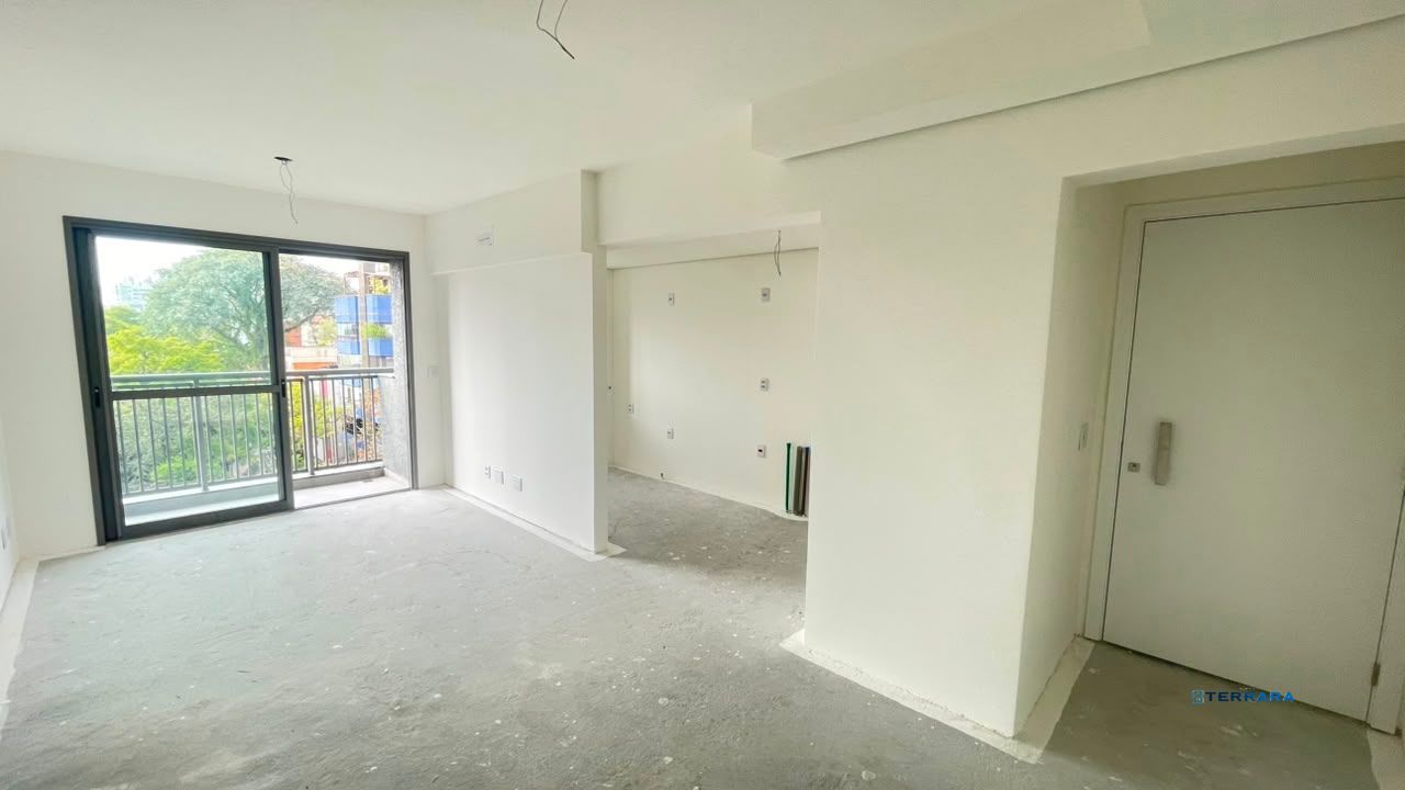 Apartamento à venda com 3 quartos sendo 1 suíte, com 82m², com 2 vagas, no bairro Petrópolis