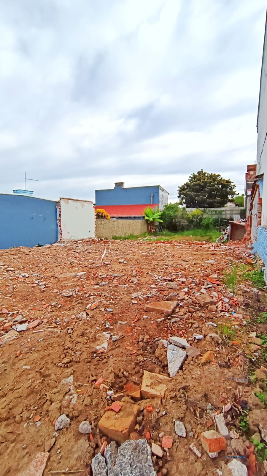 Terreno no bairro Jardim Sabará em Porto Alegre