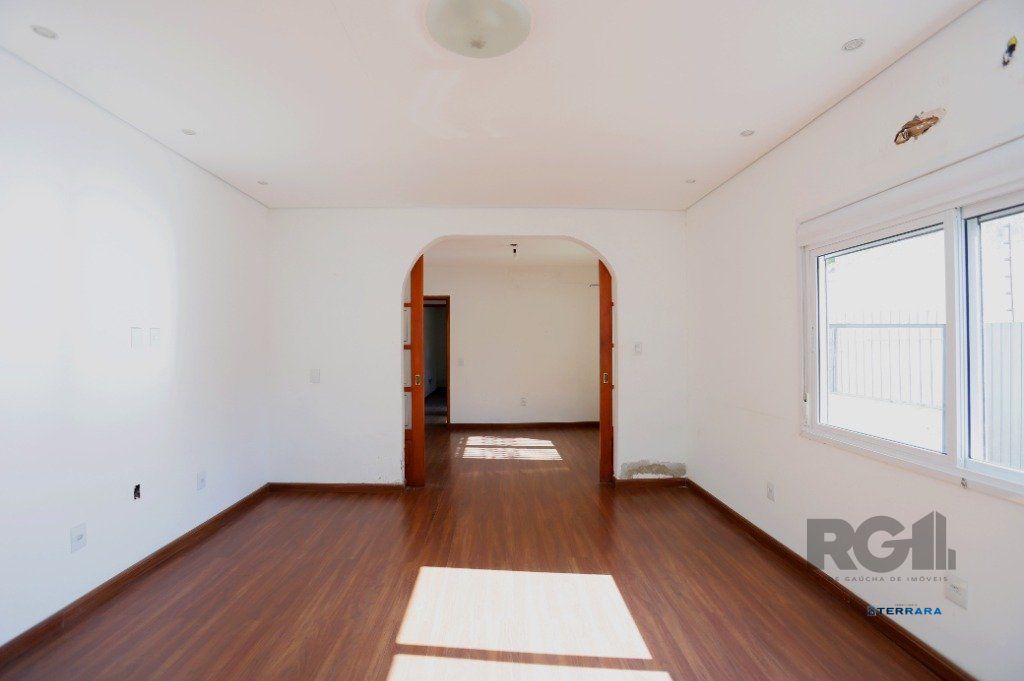 Casa, 3 quartos, à venda, 200 m², Passo da Areia - Porto Alegre — foto 2