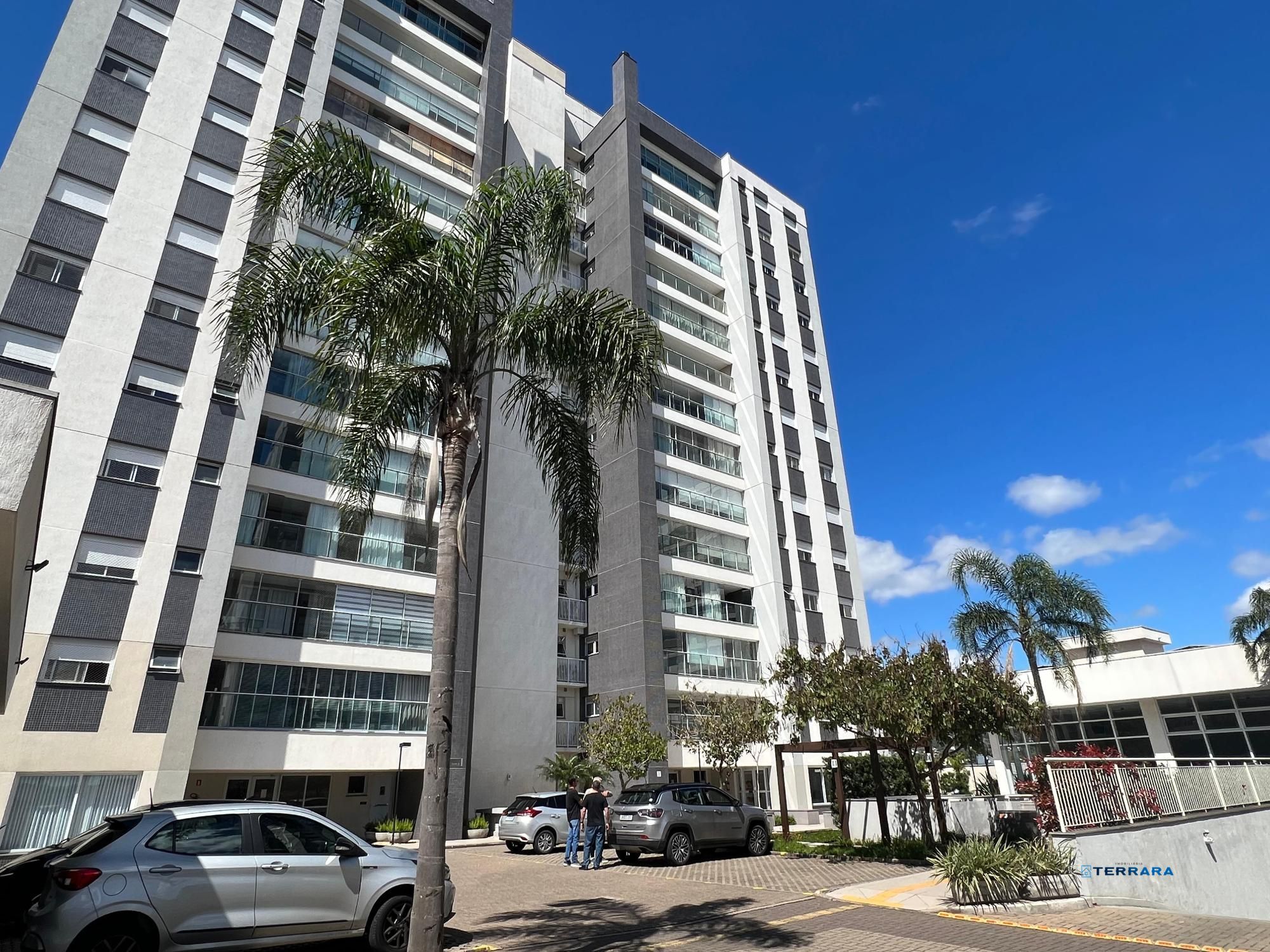 Apartamento com lareira, churrasqueira e 3 dormitórios no Central Park