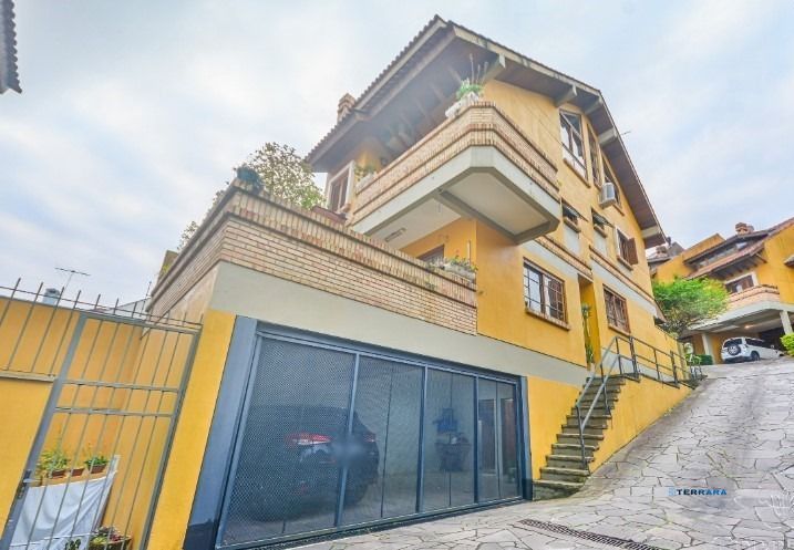 Casa 3 quartos à venda, 210m², Jardim Isabel - Porto Alegre