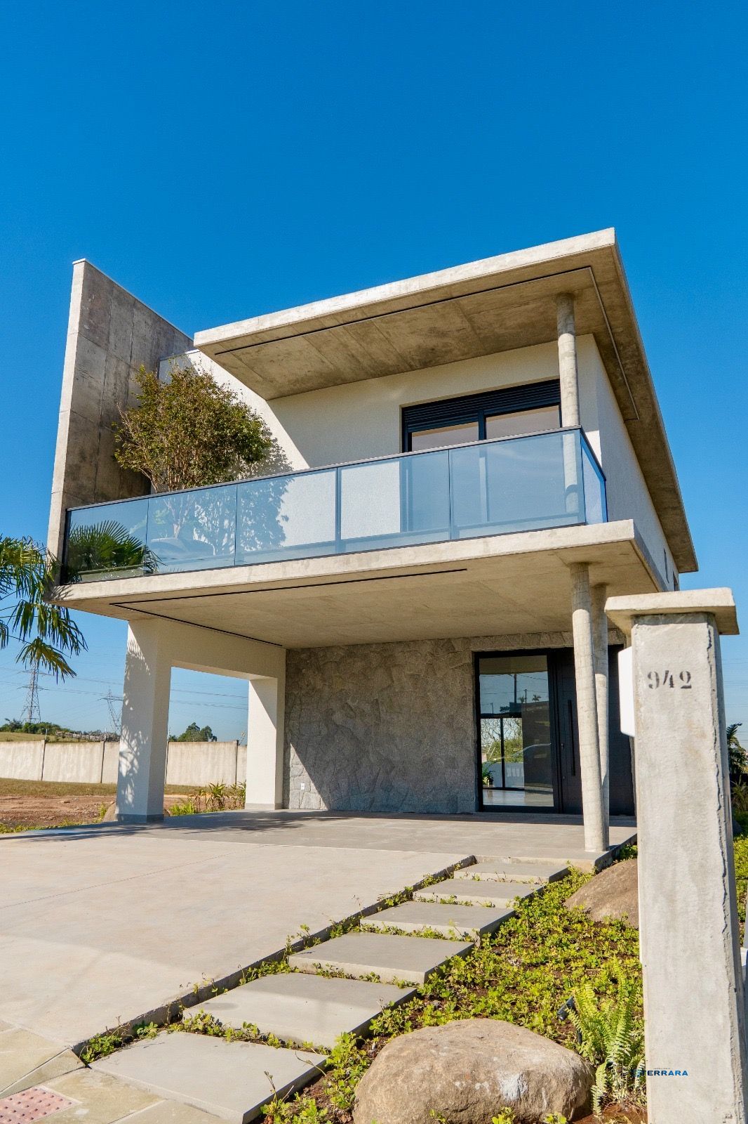 Casa de Condomínio, 3 suítes, à venda, 215 m², Jardins - Nova Santa Rita — foto 1