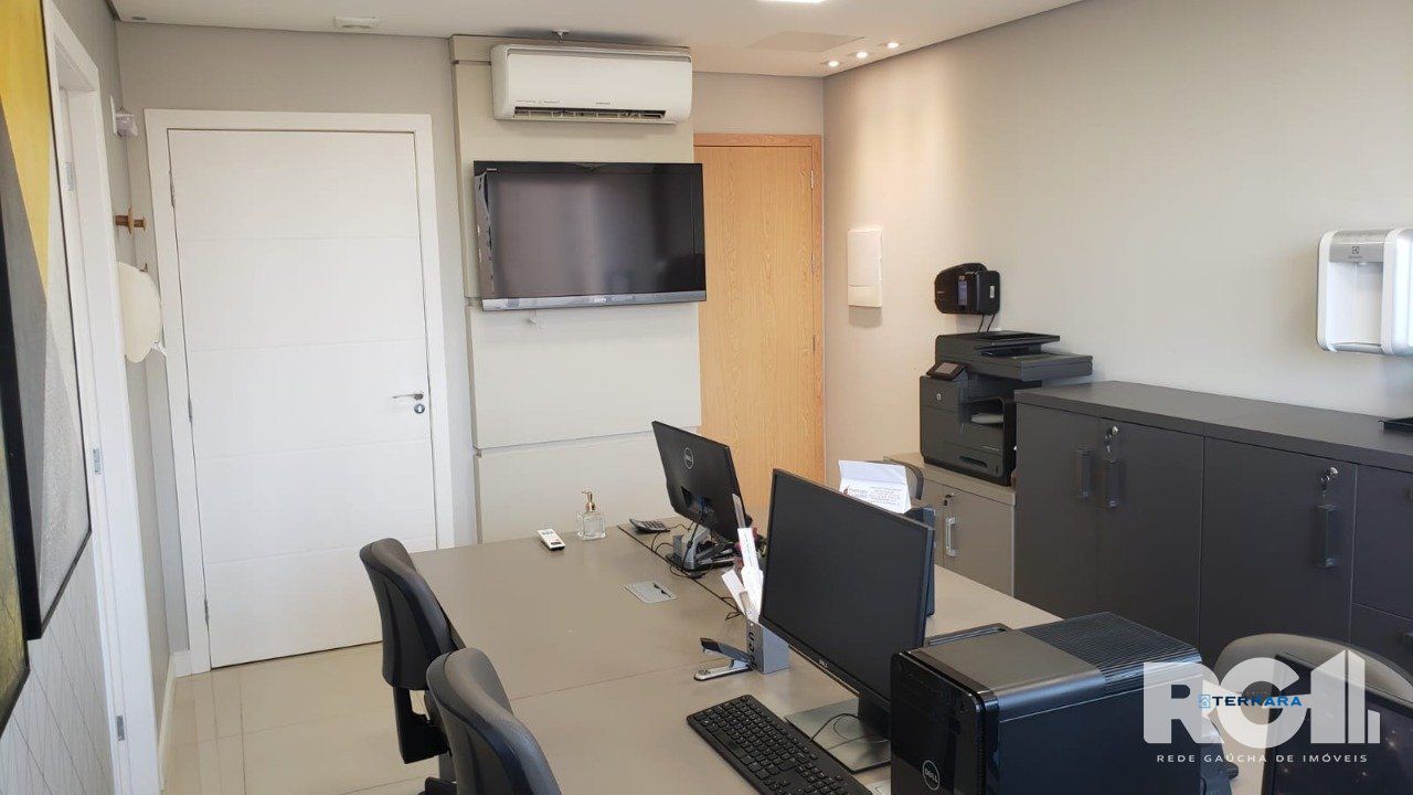 SALA COMERCIAL NA AV. GETÚLIO VARGAS.