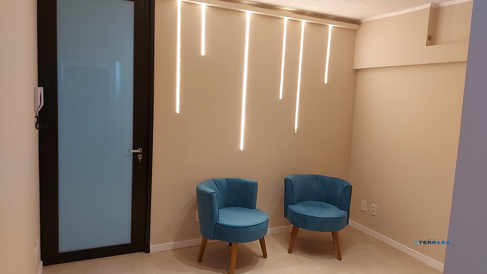Sala Comercial, 1 sala, à venda, 45 m², Praia de Belas - Porto Alegre — foto 2