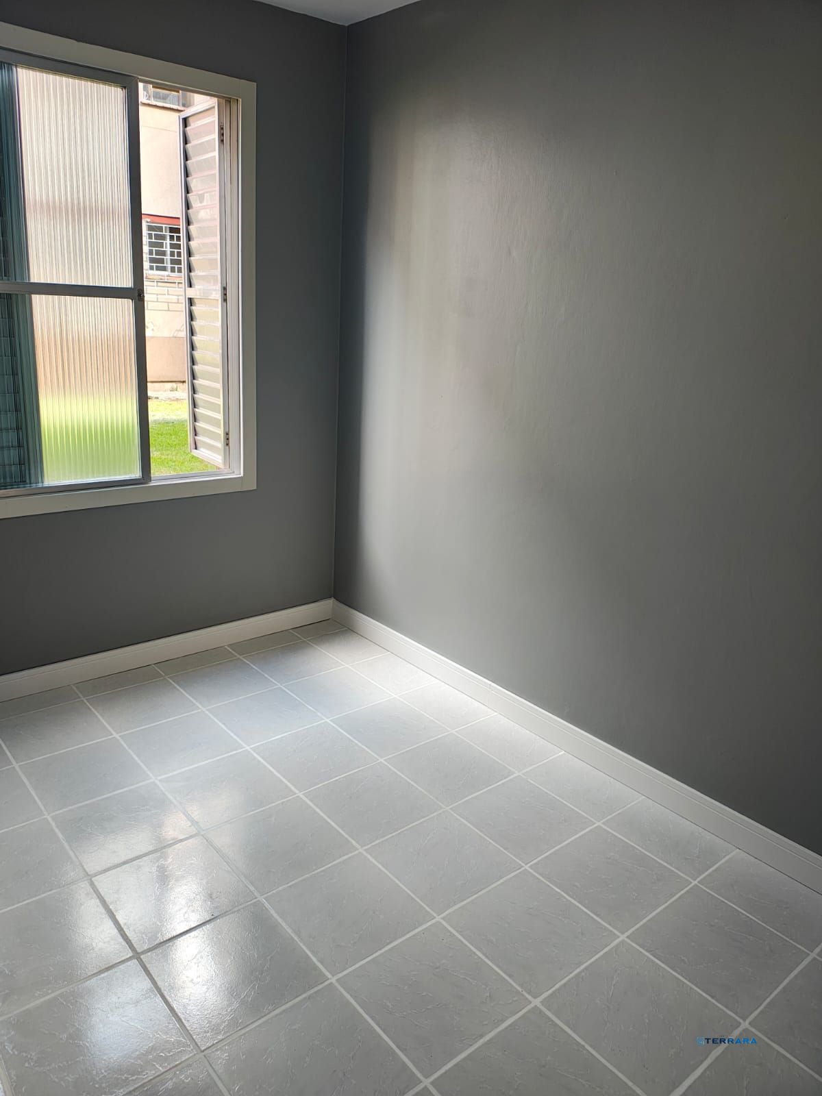 Apartamento de 01 quarto com estacionamento rotativo.