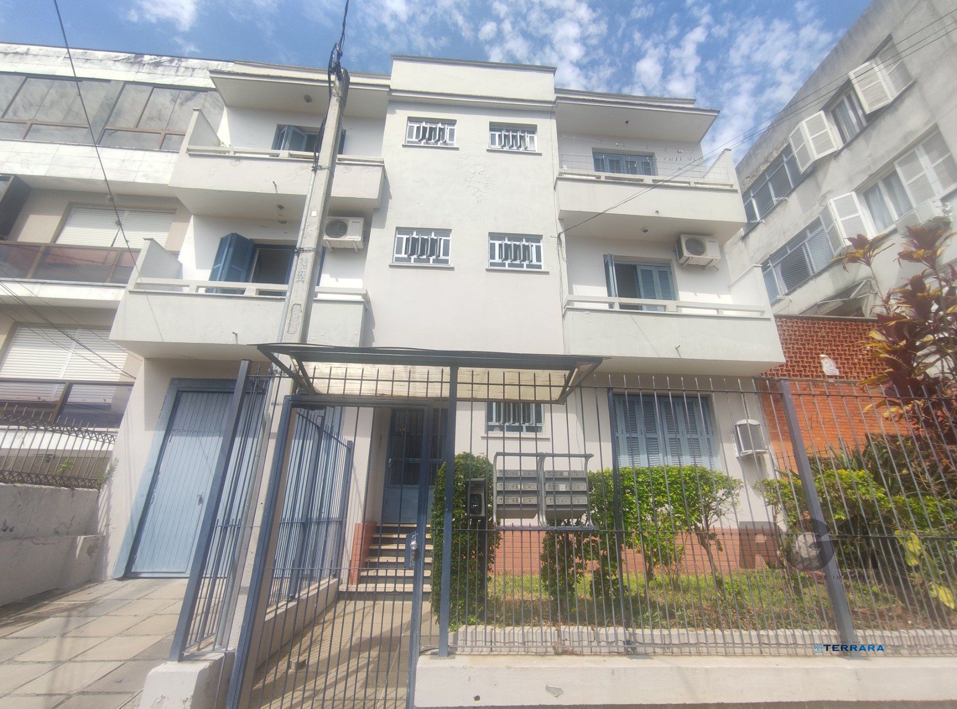 Prédio Residencial à venda, 681m², São João - Porto Alegre