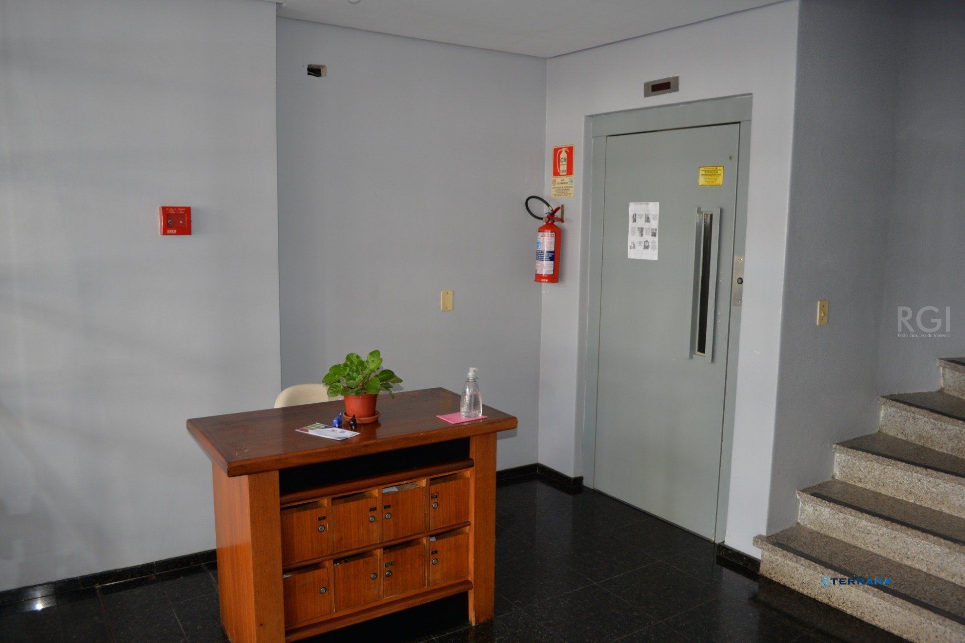 Sala Comercial, à venda, 85 m², Floresta - Porto Alegre — foto 3