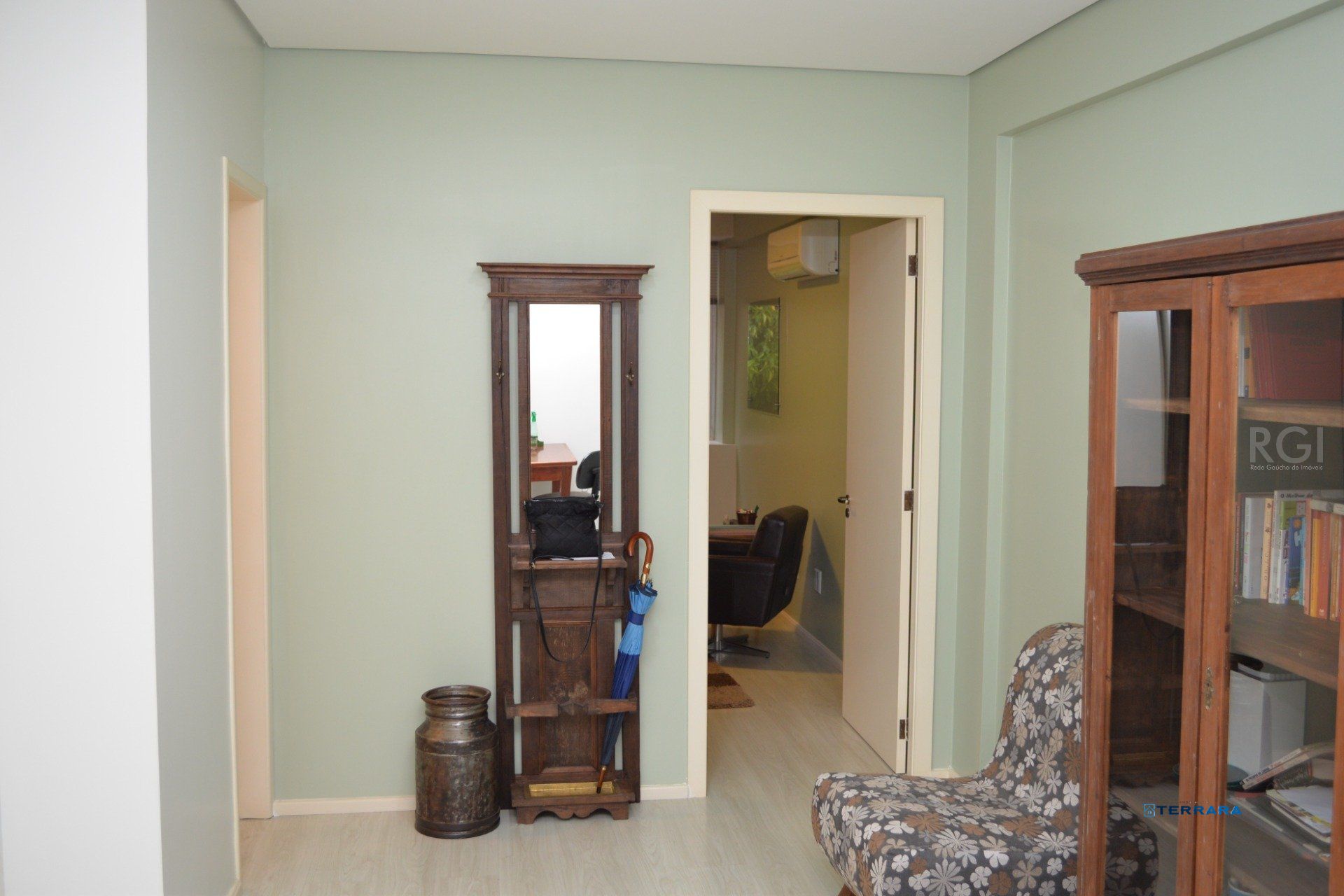 Sala Comercial, à venda, 38 m², Auxiliadora - Porto Alegre — foto 2